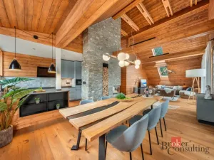Prodej bytu 6+kk a větší, Harrachov - Nový Svět, 223 m2