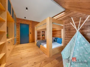 Prodej bytu 6+kk a větší, Harrachov - Nový Svět, 223 m2