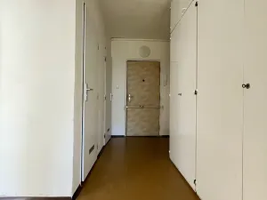 Pronájem bytu 2+kk, Praha - Kobylisy, Frýdlantská, 43 m2