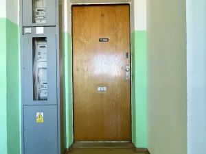 Pronájem bytu 2+kk, Praha - Kobylisy, Frýdlantská, 43 m2