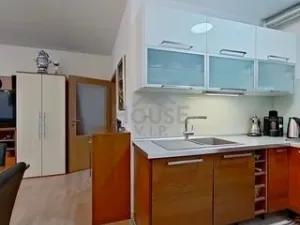 Pronájem bytu 4+kk, Praha - Vysočany, Jana Přibíka, 99 m2