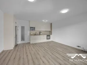 Pronájem bytu 1+kk, Praha - Střížkov, Roudnická, 36 m2