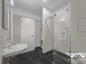 Pronájem bytu 1+kk, Praha - Střížkov, Roudnická, 36 m2