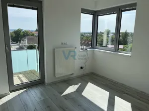 Pronájem bytu 2+kk, České Budějovice, Stromovka, 46 m2