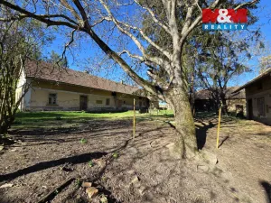 Prodej zemědělské usedlosti, Bečváry - Horní Jelčany, 90 m2