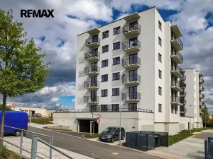 Pronájem bytu 2+kk, Plzeň, Pecháčkova, 47 m2