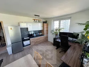 Pronájem bytu 2+kk, Praha - Vysočany, Pod Harfou, 56 m2