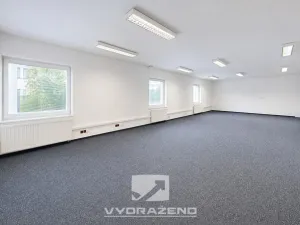Prodej kanceláře, Mladá Boleslav - Mladá Boleslav IV, Ptácká, 1800 m2
