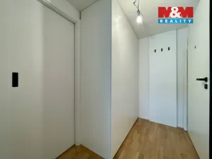 Pronájem bytu 1+kk, Praha - Vršovice, Krymská, 44 m2