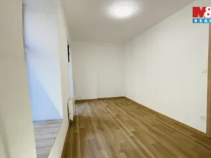 Prodej obchodního prostoru, Jihlava, Lazebnická, 72 m2