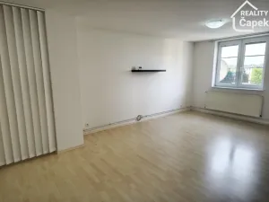 Pronájem bytu 2+1, Ostrava - Mariánské Hory, Korunní, 59 m2