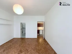 Pronájem bytu 2+kk, Praha - Vinohrady, V Horní Stromce, 45 m2