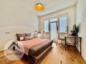 Pronájem bytu 2+kk, Praha - Libeň, U Balabenky, 53 m2