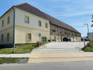 Pronájem skladu, Červený Újezd, Hájecká, 400 m2