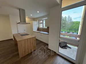 Pronájem bytu 3+kk, Kladno, Kordačova, 80 m2
