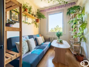 Prodej bytu 1+1, Praha, Valentova, 44 m2