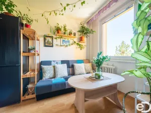 Prodej bytu 1+1, Praha, Valentova, 44 m2