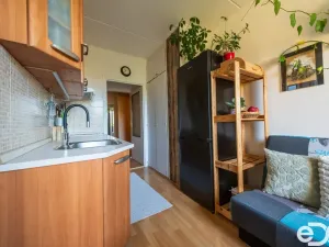Prodej bytu 1+1, Praha, Valentova, 44 m2