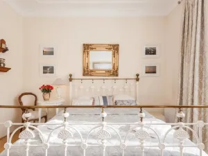 Pronájem bytu 2+kk, Praha - Bubeneč, Ovenecká, 56 m2