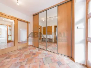 Pronájem rodinného domu, Praha - Přední Kopanina, Nové domy, 410 m2