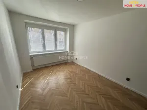 Pronájem bytu 3+1, Přelouč, K. Čapka, 75 m2