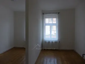 Pronájem bytu 3+1, Nový Bor - Arnultovice, Revoluční, 125 m2