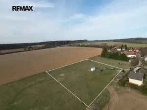 Prodej pozemku pro bydlení, Čerňovice, 2501 m2