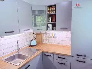 Prodej bytu 2+1, Milovice, Spojovací, 47 m2