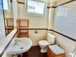 Prodej rodinného domu, Břežany II, 145 m2