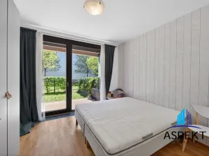 Pronájem bytu 2+kk, Praha - Holešovice, Dělnická, 52 m2