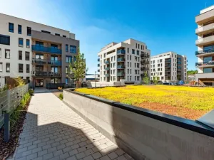 Pronájem bytu 1+kk, Praha - Hloubětín, Waltariho, 38 m2