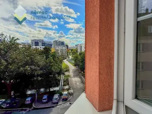 Pronájem bytu 2+kk, Praha - Vysočany, Mlékárenská, 56 m2