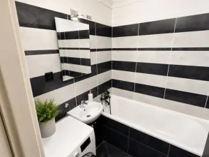 Prodej bytu 3+kk, Praha - Karlín, U Sluncové, 78 m2