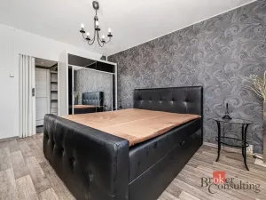 Prodej bytu 3+kk, Praha - Karlín, U Sluncové, 78 m2