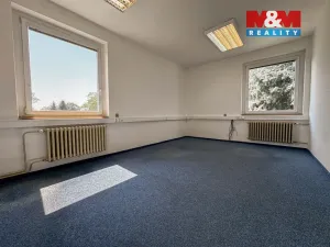 Pronájem kanceláře, Praha - Letňany, Beranových, 311 m2