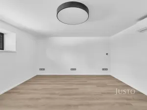 Pronájem kanceláře, Praha - Šeberov, Na proutcích, 33 m2