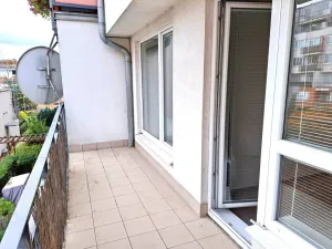 Pronájem bytu 2+kk, Praha - Vysočany, Pod Harfou, 56 m2