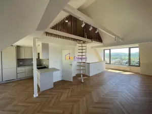Pronájem rodinného domu, Praha - Radotín, Strážovská, 122 m2