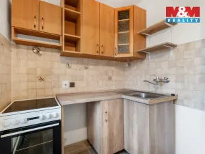 Pronájem bytu 2+1, Liberec, Holubova, 42 m2