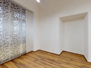 Pronájem obchodního prostoru, Plzeň, Dominikánská, 60 m2