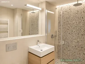 Pronájem bytu 1+kk, Praha - Radlice, U Komína, 33 m2