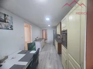 Prodej rodinného domu, Krásný Dvůr - Chrašťany, 400 m2