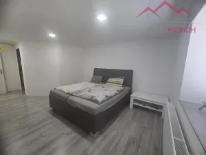 Prodej rodinného domu, Krásný Dvůr - Chrašťany, 400 m2