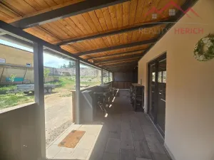 Prodej rodinného domu, Krásný Dvůr - Chrašťany, 400 m2