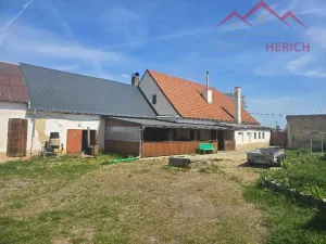Prodej rodinného domu, Krásný Dvůr - Chrašťany, 400 m2