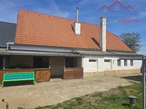 Prodej rodinného domu, Krásný Dvůr - Chrašťany, 400 m2
