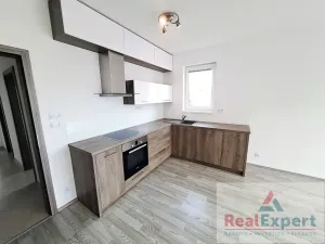 Prodej bytu 3+kk, Praha - Pitkovice, Lošáková, 86 m2