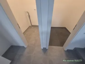 Pronájem obchodního prostoru, Praha - Žižkov, Hartigova, 88 m2
