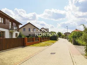 Prodej pozemku pro bydlení, Praha - Ďáblice, Na blatech, 2573 m2