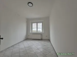 Pronájem obchodního prostoru, Praha - Uhříněves, Přátelství, 626 m2